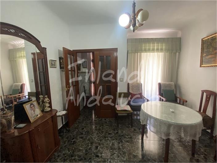 Image No.6-4 Bed House for sale