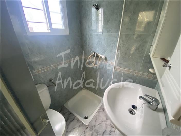 Image No.10-4 Bed House for sale