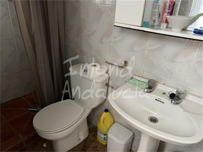 Image No.10-2 Bed House for sale