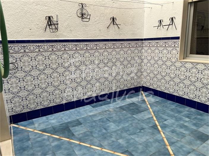 Image No.7-4 Bed Property for sale
