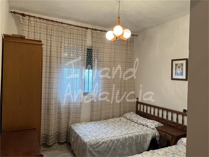 Image No.8-5 Bed Villa for sale
