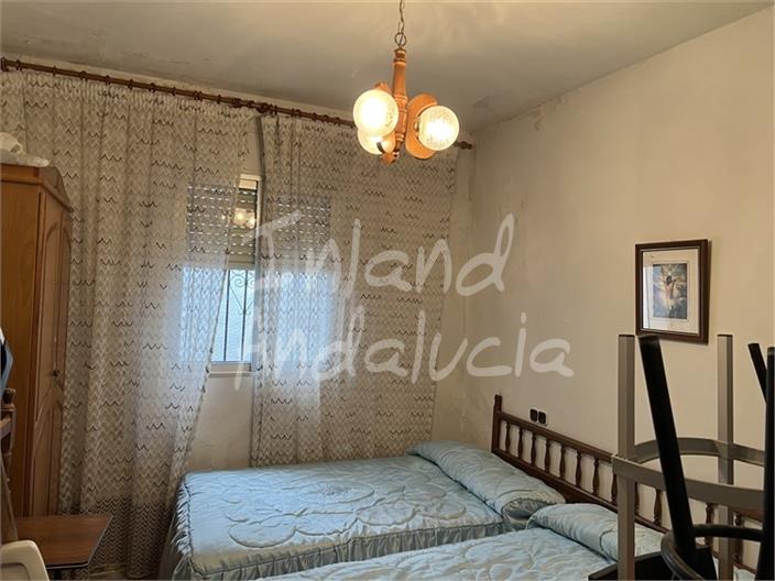 Image No.10-5 Bed Villa for sale