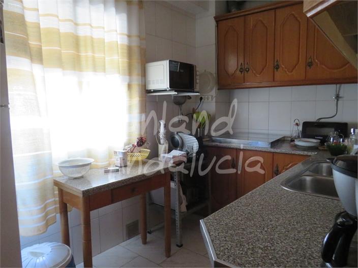Image No.4-2 Bed House for sale