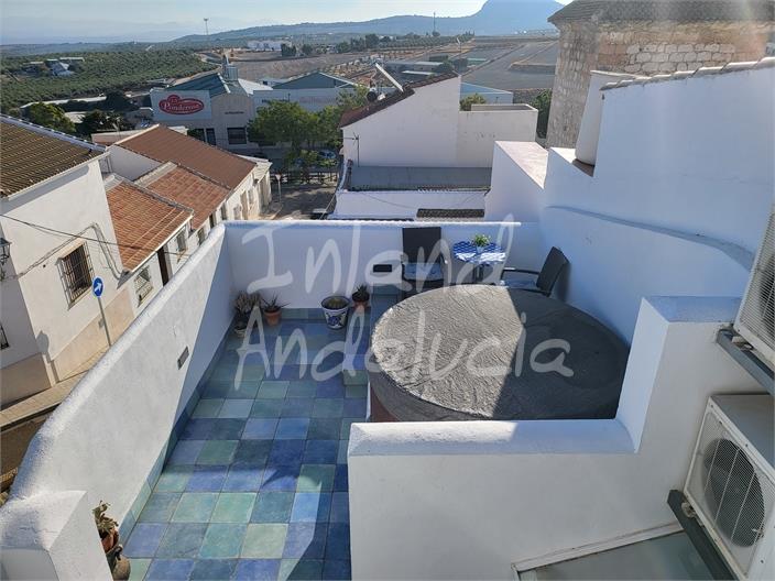 Image No.2-2 Bed House for sale