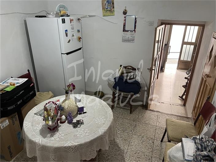 Image No.7-2 Bed House for sale