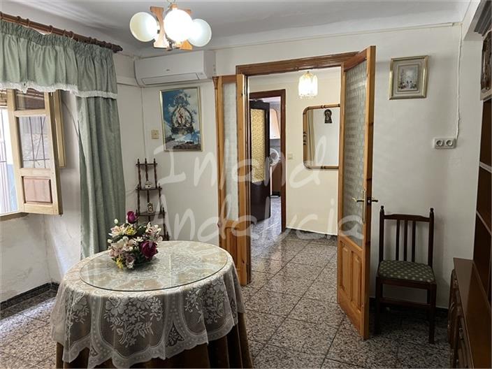 Image No.4-5 Bed House for sale