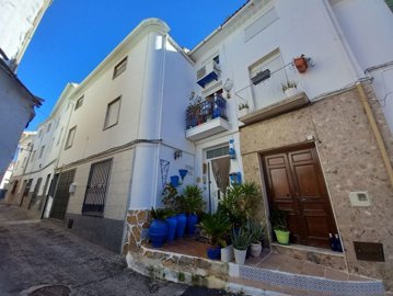 1 - Castillo de Locubín, Maison de ville