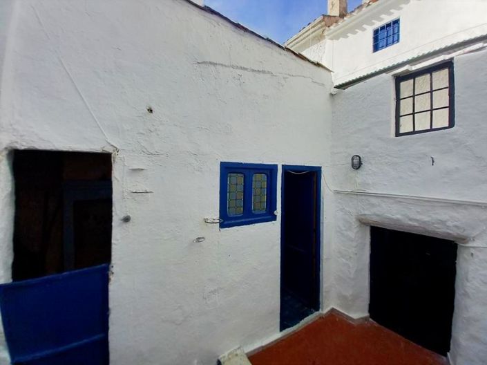 Image No.16-3 Bed Townhouse for sale