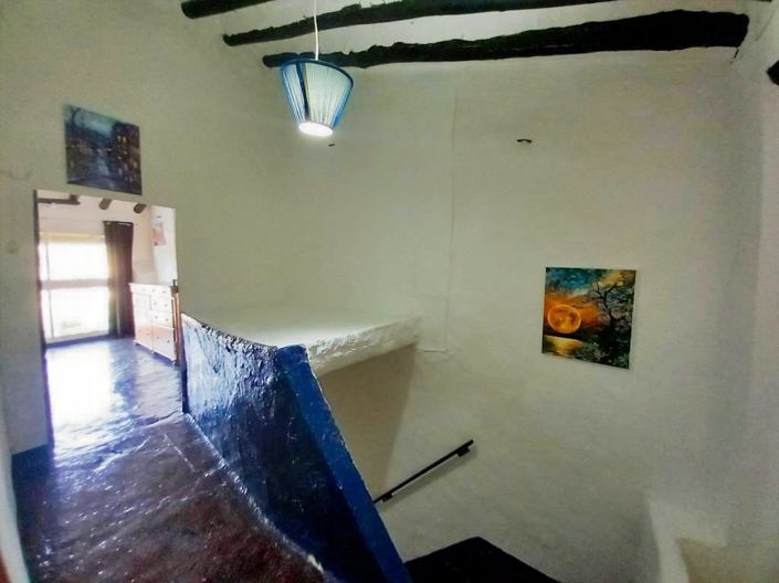 Image No.17-3 Bed Townhouse for sale