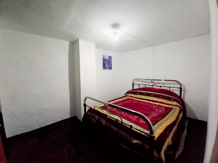 Image No.20-3 Bed Townhouse for sale