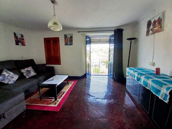 Image No.27-3 Bed Townhouse for sale