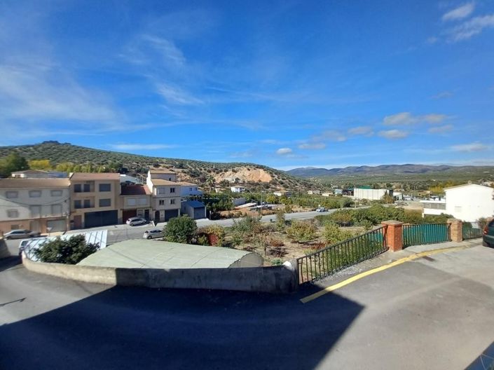 Image No.32-3 Bed Townhouse for sale