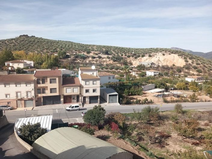 Image No.33-3 Bed Townhouse for sale