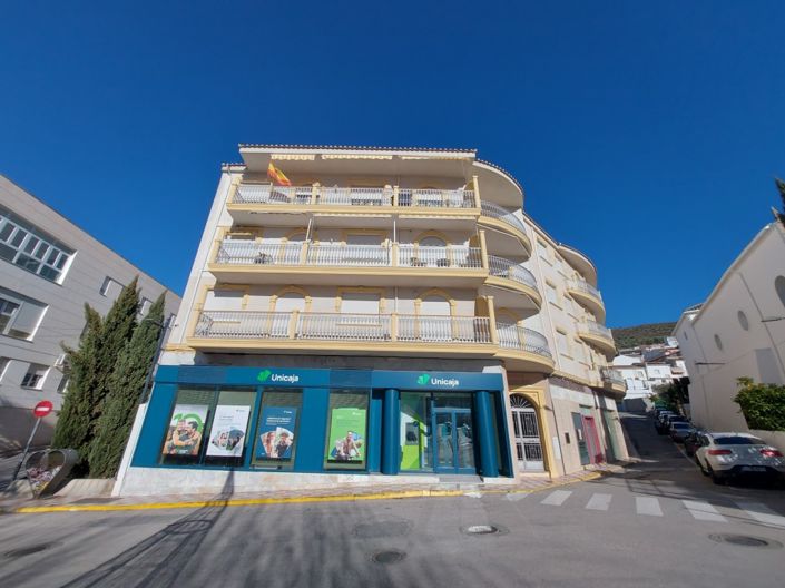 Image No.38-3 Bed Townhouse for sale