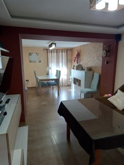 Image No.10-3 Bed Townhouse for sale