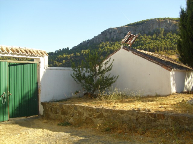 Image No.7-4 Bed Country Property for sale