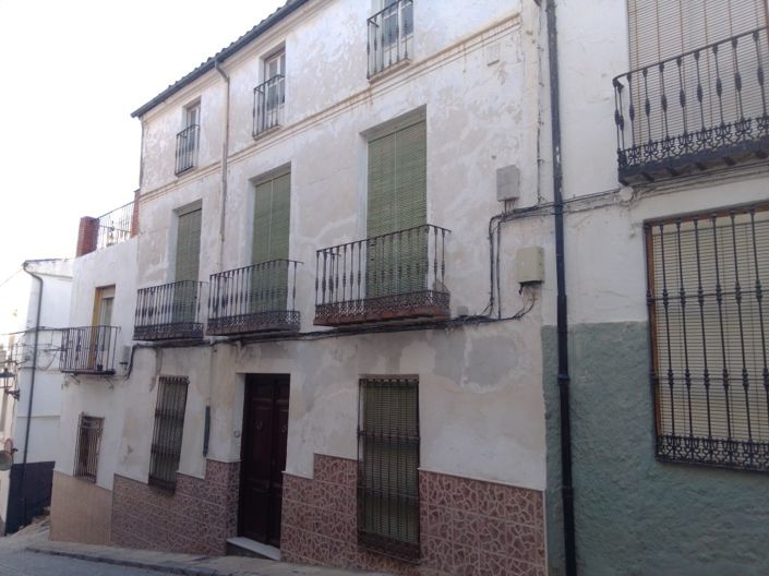 Image No.3-Maison de ville de 8 chambres à vendre à Martos