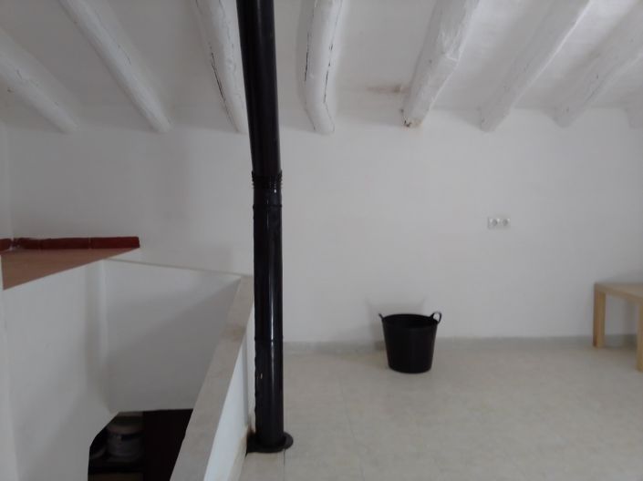 Image No.12-2 Bed Townhouse for sale