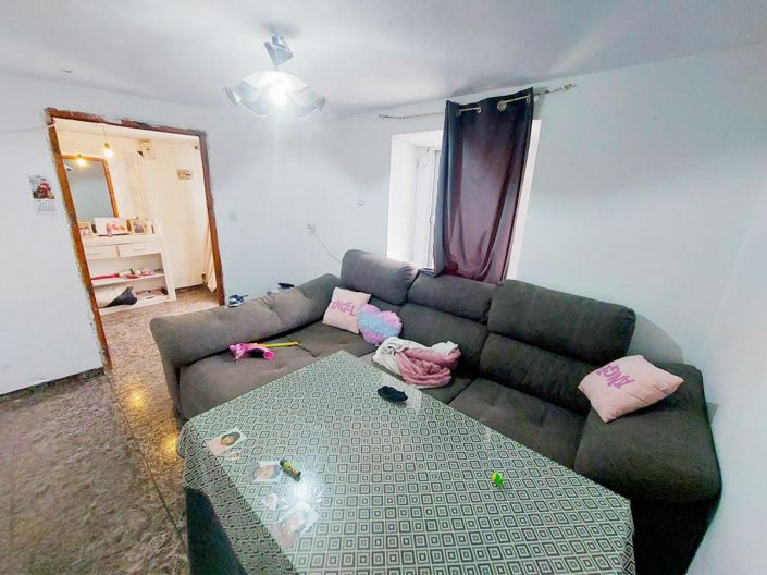 Image No.7-4 Bed Townhouse for sale