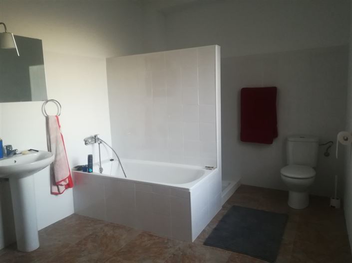 Image No.9-Maison de ville de 6 chambres à vendre à Luque