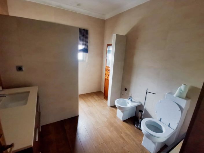 Image No.20-5 Bed Village House for sale