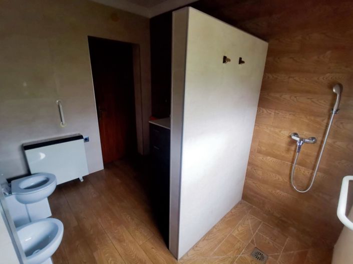 Image No.21-5 Bed Village House for sale