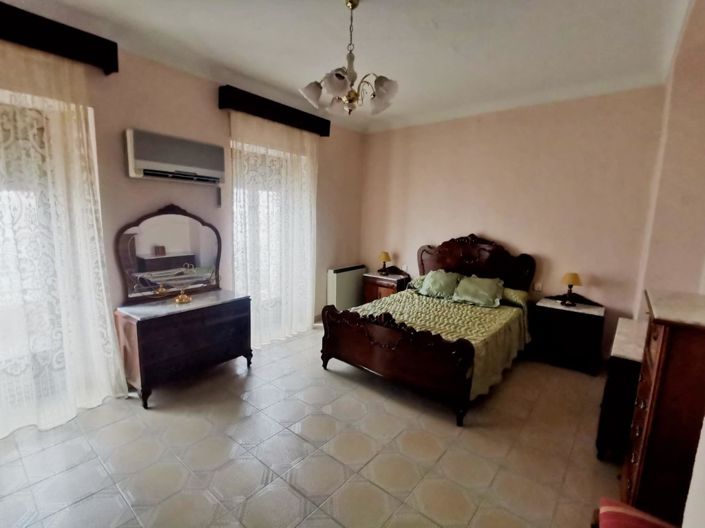 Image No.24-5 Bed Village House for sale