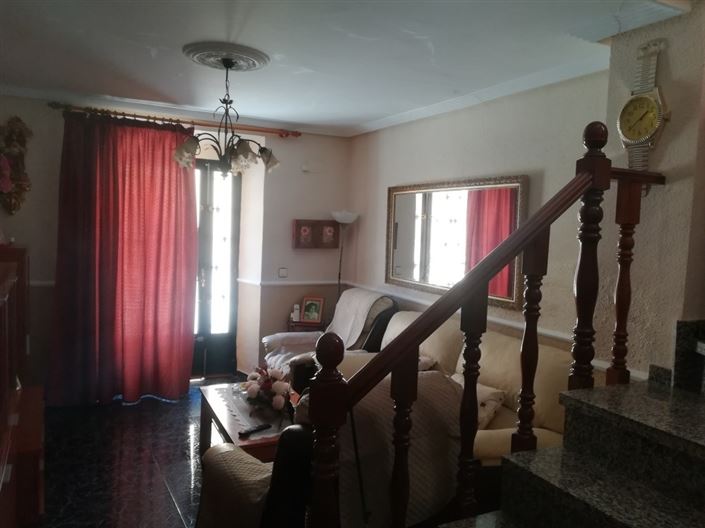 Image No.7-4 Bed Townhouse for sale