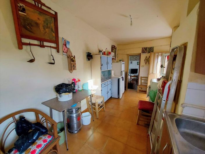 Image No.19-4 Bed Townhouse for sale