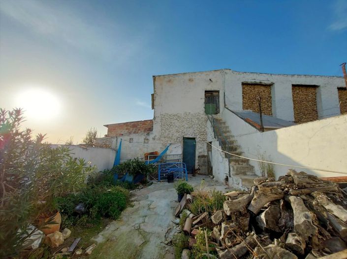 Image No.28-4 Bed Townhouse for sale