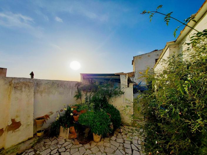 Image No.31-4 Bed Townhouse for sale