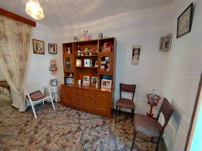 Image No.7-4 Bed Townhouse for sale