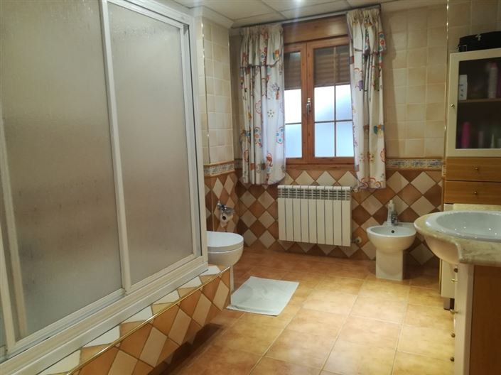 Image No.15-4 Bed Village House for sale