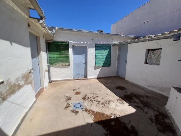 Image No.18-4 Bed Bungalow for sale