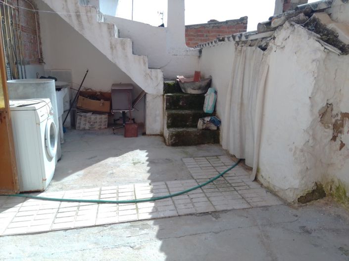 Image No.8-5 Bed Village House for sale