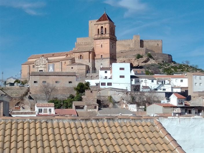 Image No.15-6 Bed Townhouse for sale