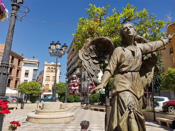 Image No.20-6 Bed Townhouse for sale