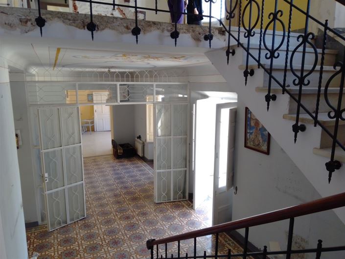 Image No.5-6 Bed Townhouse for sale