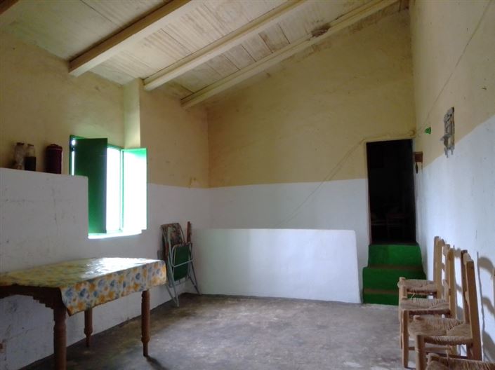 Image No.9-3 Bed Country Property for sale