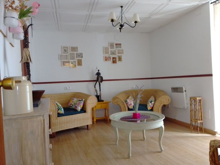 Image No.8-3 Bed Townhouse for sale