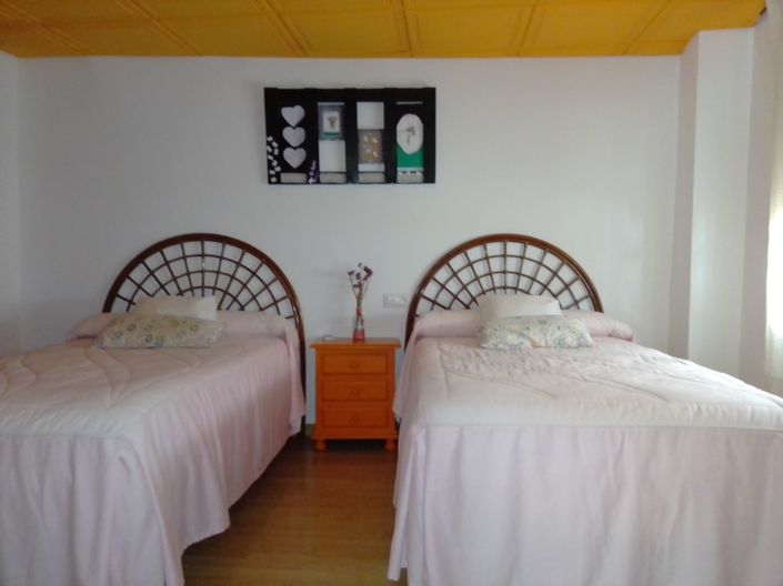 Image No.9-3 Bed Townhouse for sale