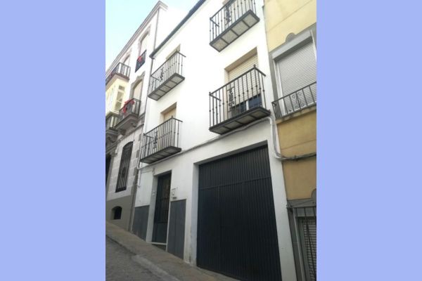 Image No.1-7 Bed Apartment for sale