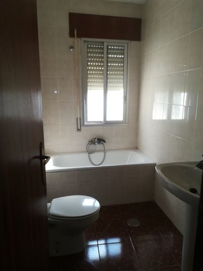 Image No.17-7 Bed Apartment for sale