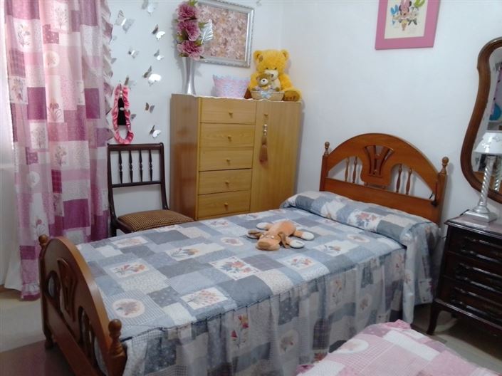 Image No.16-4 Bed Townhouse for sale