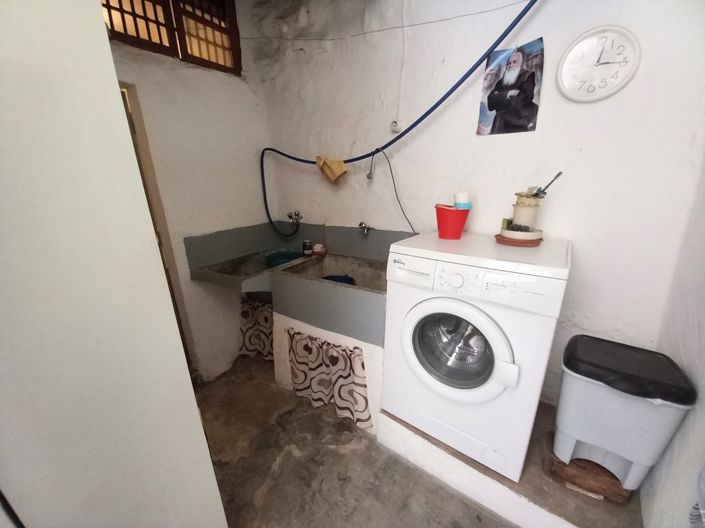 Image No.11-4 Bed Townhouse for sale