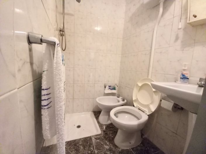 Image No.12-4 Bed Townhouse for sale