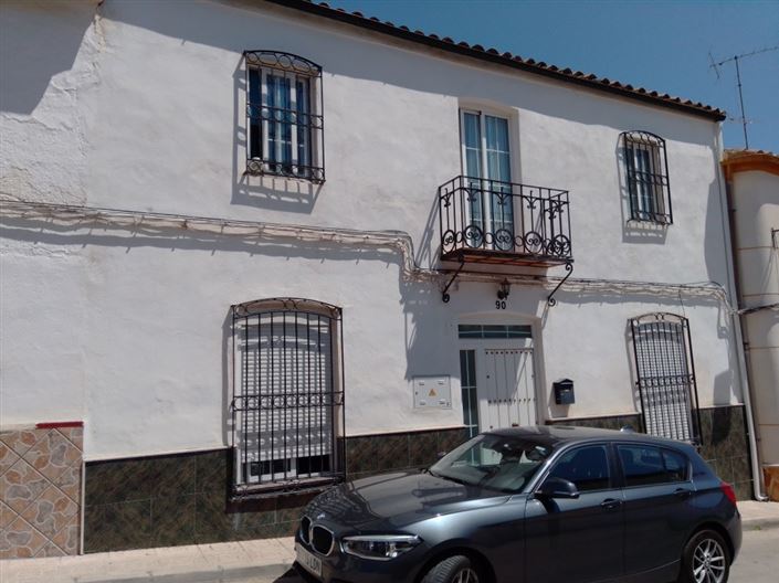 Image No.1-5 Bed Village House for sale