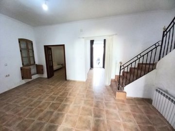 full107962363615723
