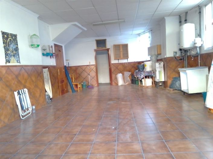 Image No.4-4 Bed Townhouse for sale