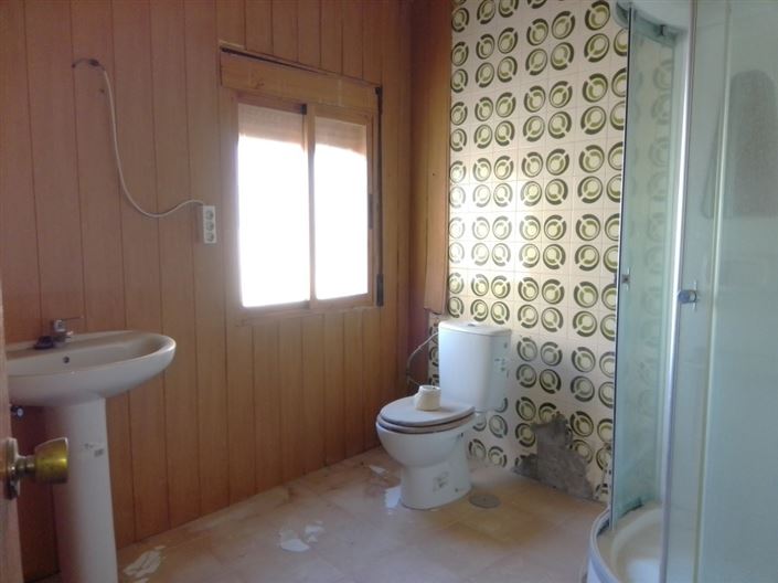 Image No.14-4 Bed Townhouse for sale